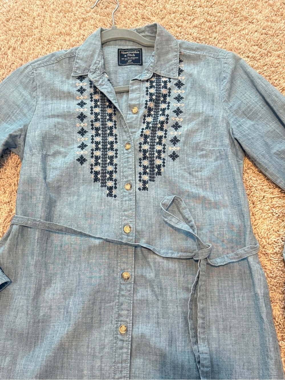 Abercrombie & Fitch denim embroidered Tie Waist shirt dress. Size XS - Picture 6 of 12